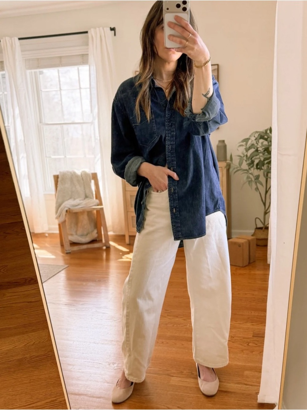 Taylor Relaxed Barrel Ultra High Rise 27" Jeans - Picture 6 of 10